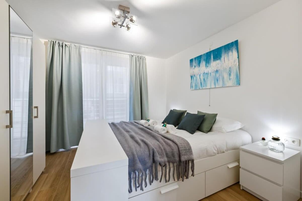 Huswell - Apartment With Frontal Sea View In Knokke Kültér fotó