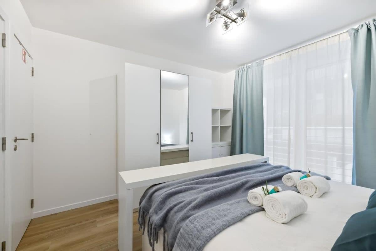 Huswell - Apartment With Frontal Sea View In Knokke Kültér fotó